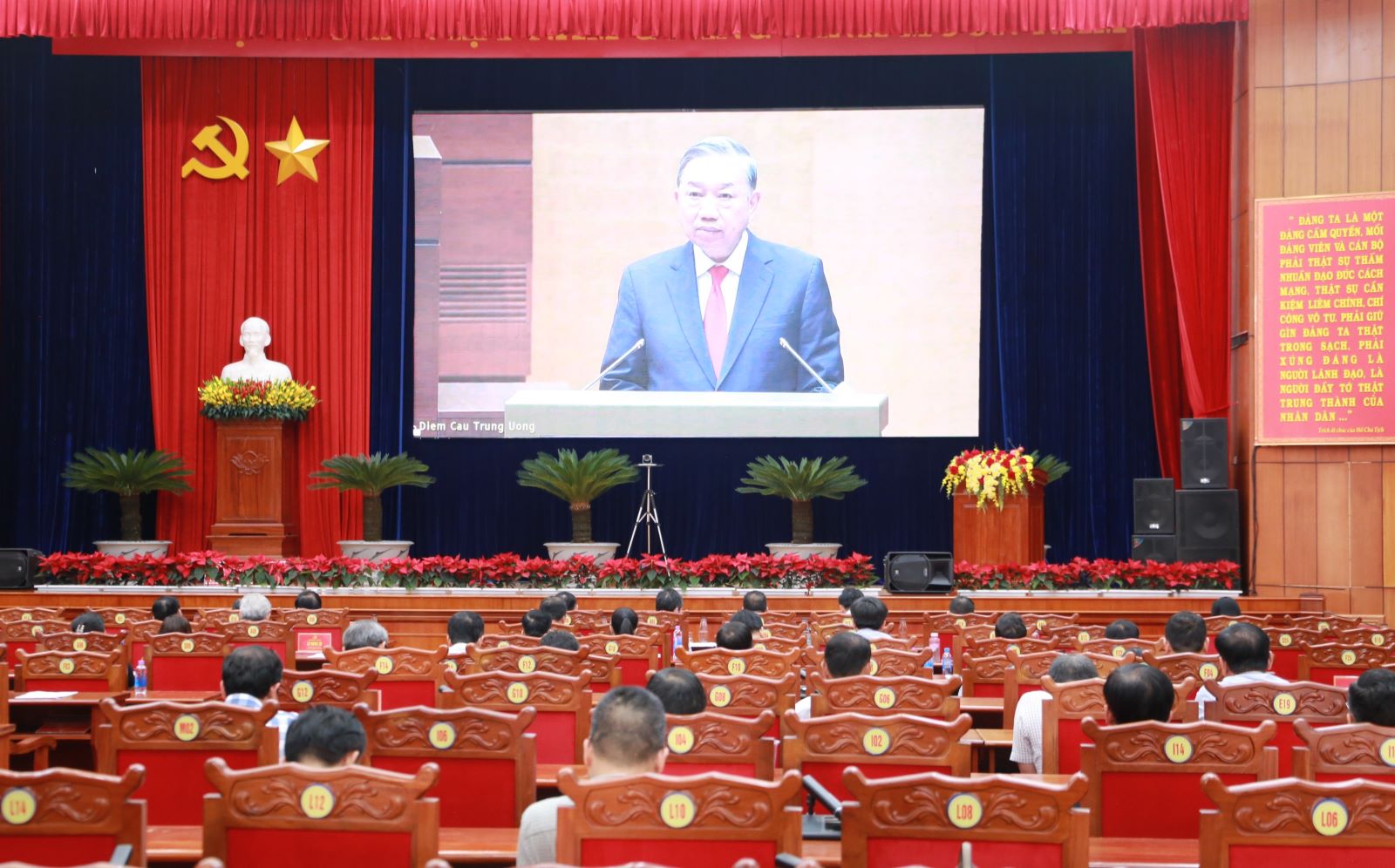 Phát huy vai trò của toàn hệ thống chính trị trong tổ chức thực hiện Nghị quyết Đại hội XIV