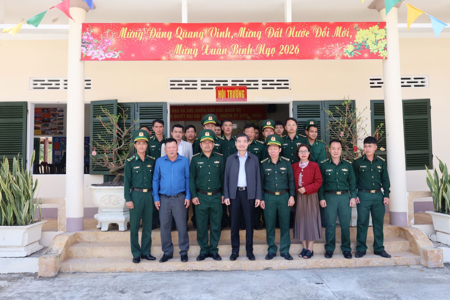 Chủ tịch UBND tỉnh Tạ Anh Tuấn thăm, chúc Tết cán bộ, chiến sĩ Đồn Biên phòng Ea H’leo và Ia R’vê