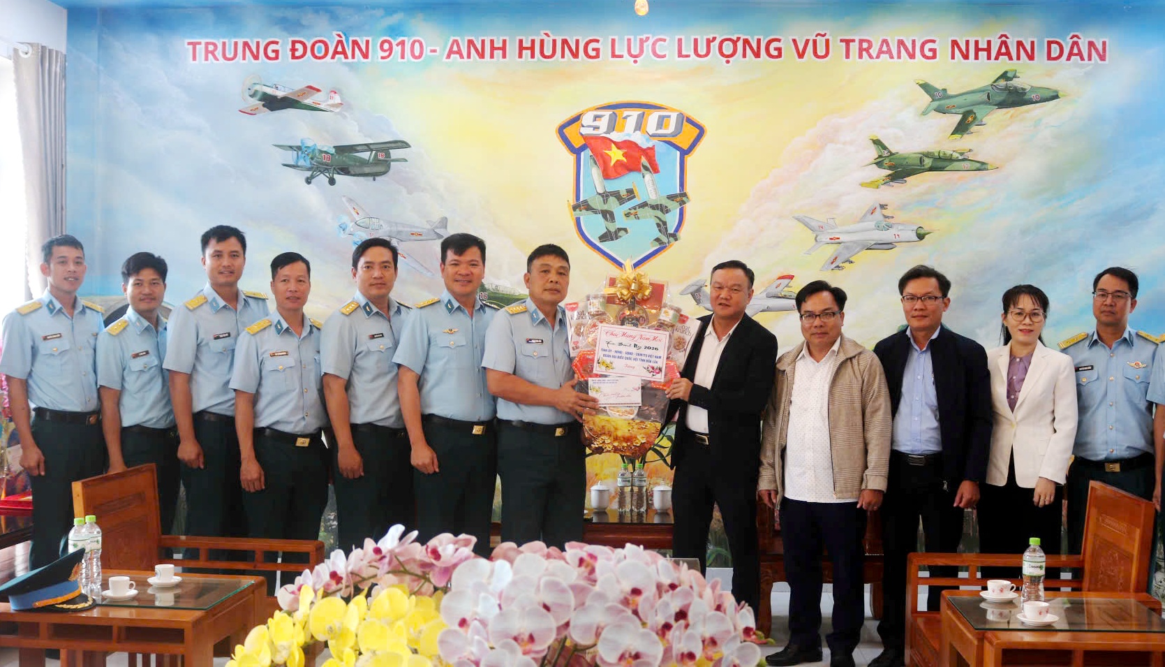 Phó Chủ tịch UBND tỉnh Đào Mỹ thăm, chúc Tết các đơn vị lực lượng vũ trang khu vực phía Đông tỉnh