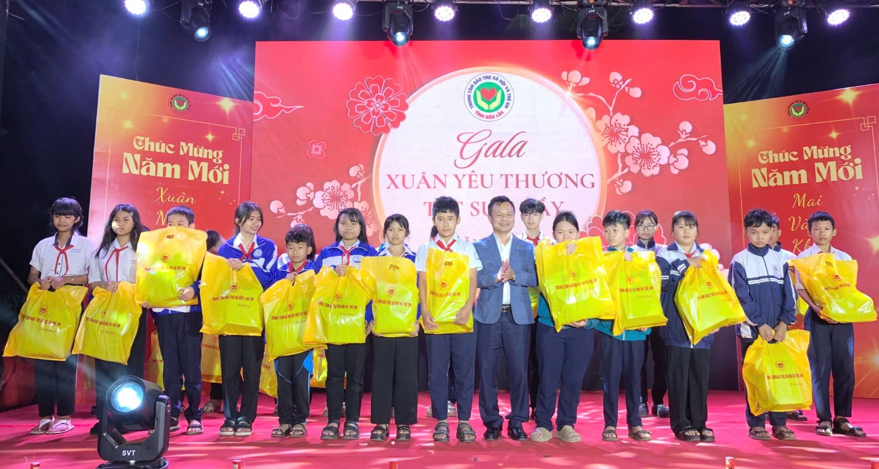 Chương trình Gala “Xuân yêu thương – Tết sum vầy”