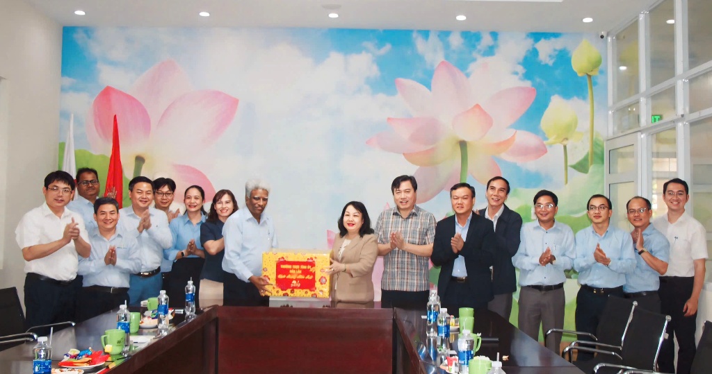 Thường trực Tỉnh ủy thăm, chúc Tết Công ty TNHH Công nghiệp KCP Việt Nam