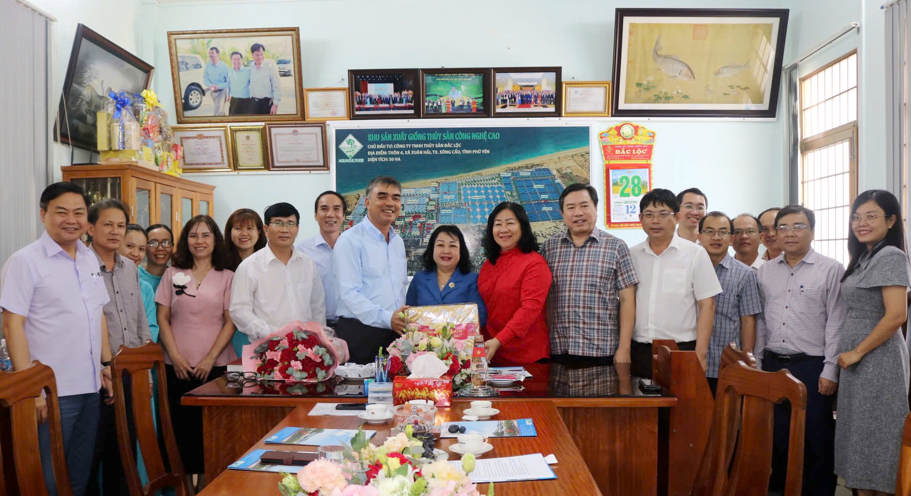 Thường trực Tỉnh ủy thăm, chúc Tết một số doanh nghiệp trên địa bàn tỉnh