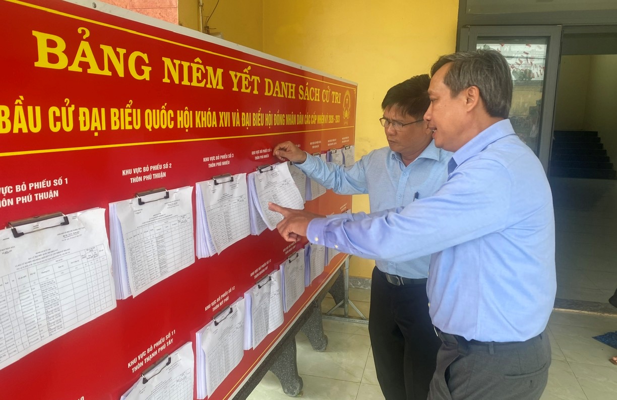 Giám sát công tác chuẩn bị bầu cử tại các xã Hòa Thịnh và Hòa Mỹ