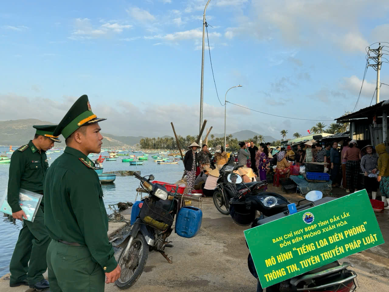 “Tiếng loa biên phòng” nơi vùng biên giới