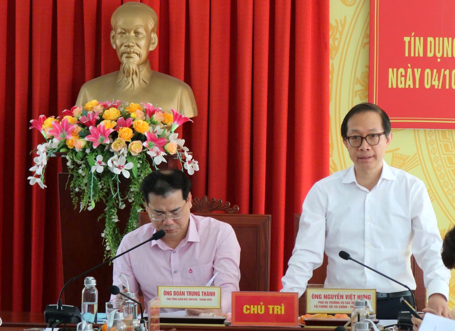 Đoàn công tác Trung ương khảo sát tình hình thực hiện tín dụng chính sách tại xã Ô Loan