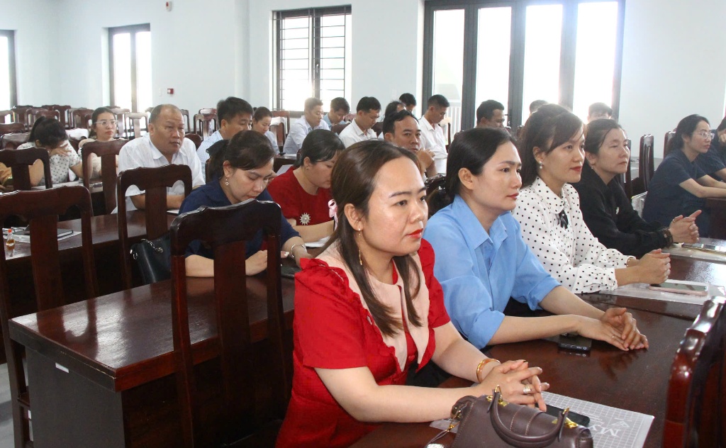 Khai giảng lớp Trung cấp lý luận chính trị hệ tập trung A56B