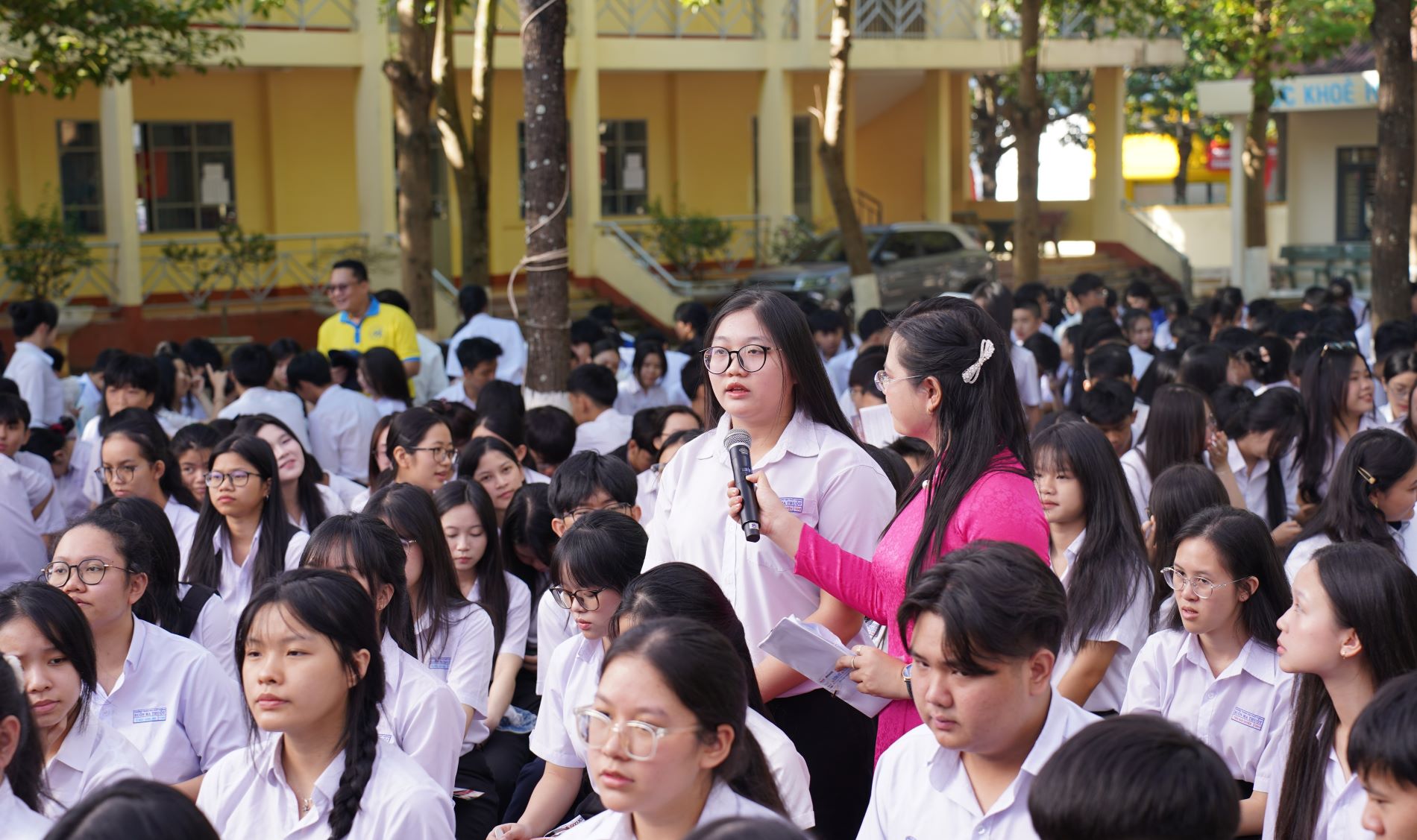 Khoảng 1.700 học sinh tham gia Chương trình “Đưa trường học đến thí sinh”