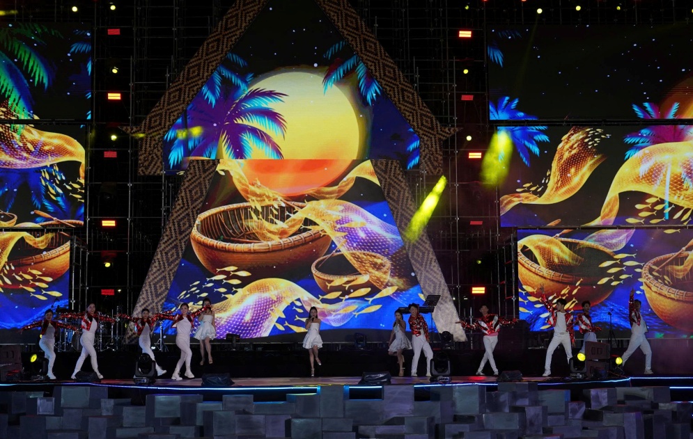 Sôi động đêm nhạc “Sắc màu âm nhạc” phục vụ người dân và du khách