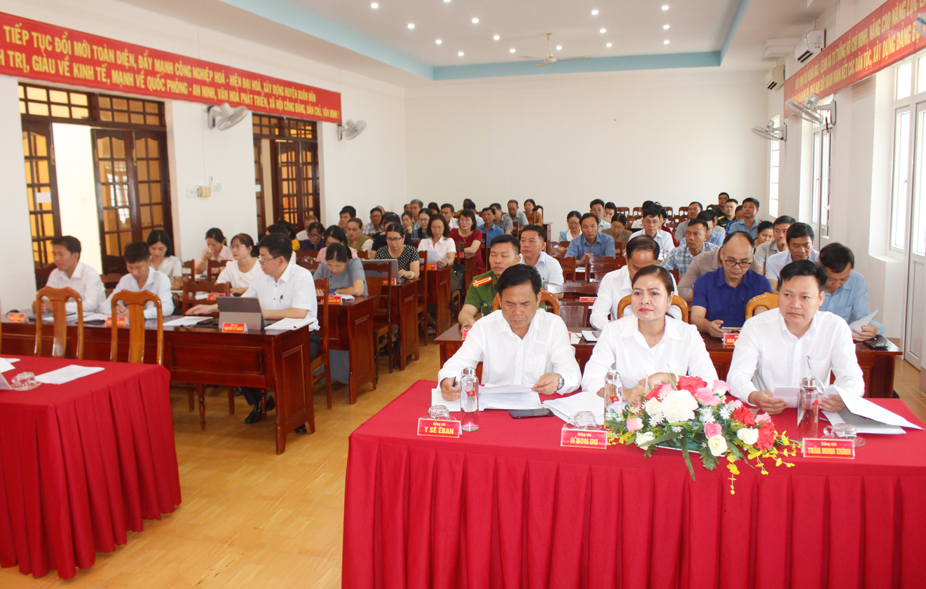 Hội nghị Ban Chấp hành Đảng bộ xã Ea Wer lần thứ tư (mở rộng)