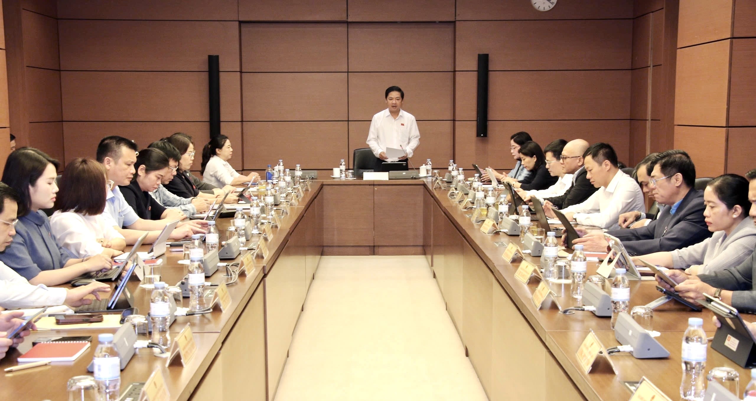 Đoàn đại biểu Quốc hội tỉnh Đắk Lắk thảo luận, góp ý các dự án Luật