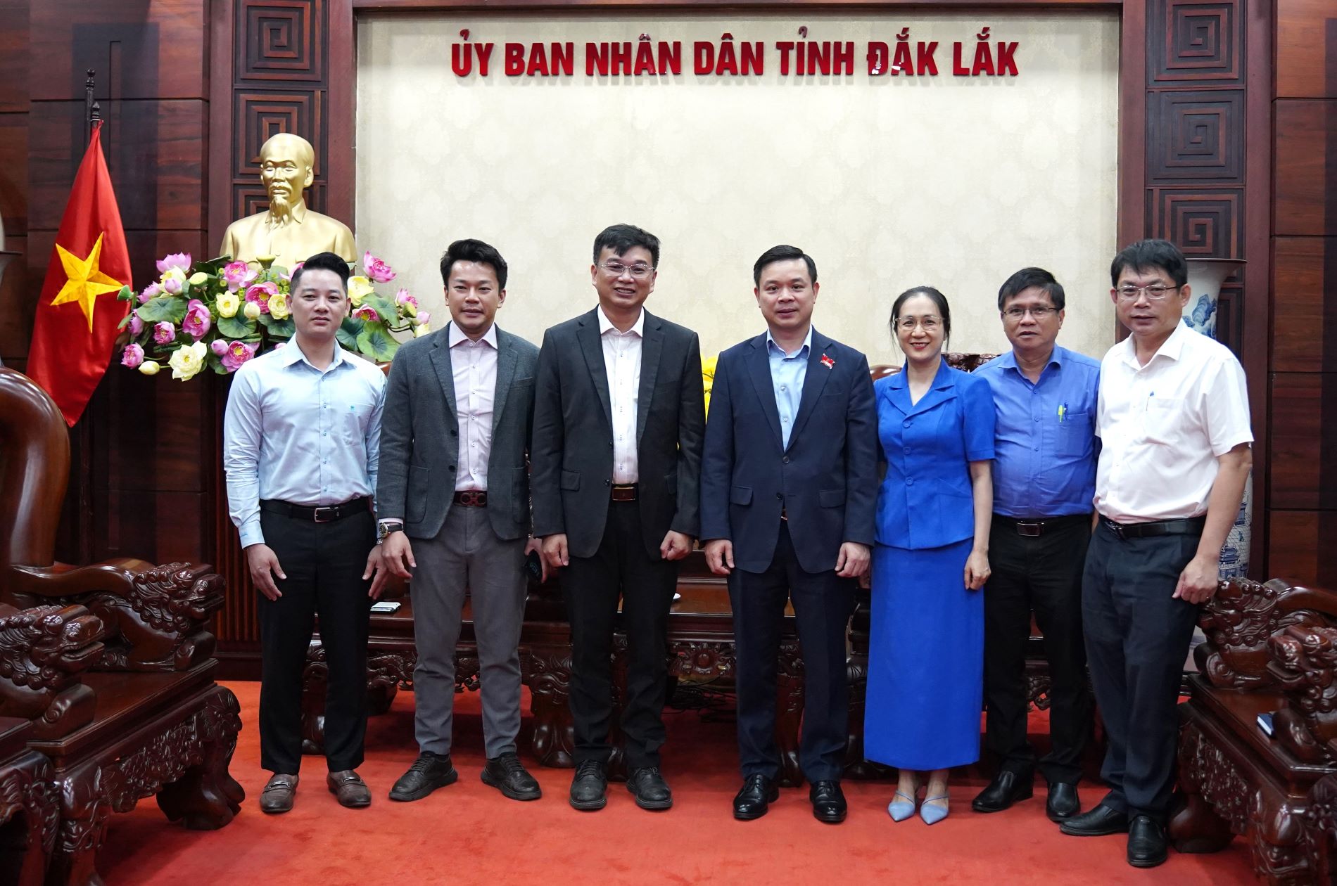 Phó Bí thư Tỉnh ủy, Chủ tịch UBND tỉnh Đắk Lắk Đỗ Hữu Huy làm việc với Tập đoàn BIN Corporation