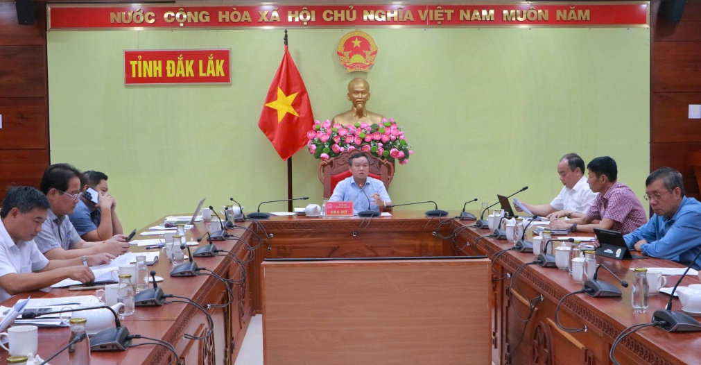 Rà soát tiến độ triển khai các dự án, bảo đảm khởi công Khu công nghiệp Phú Xuân đúng kế hoạch