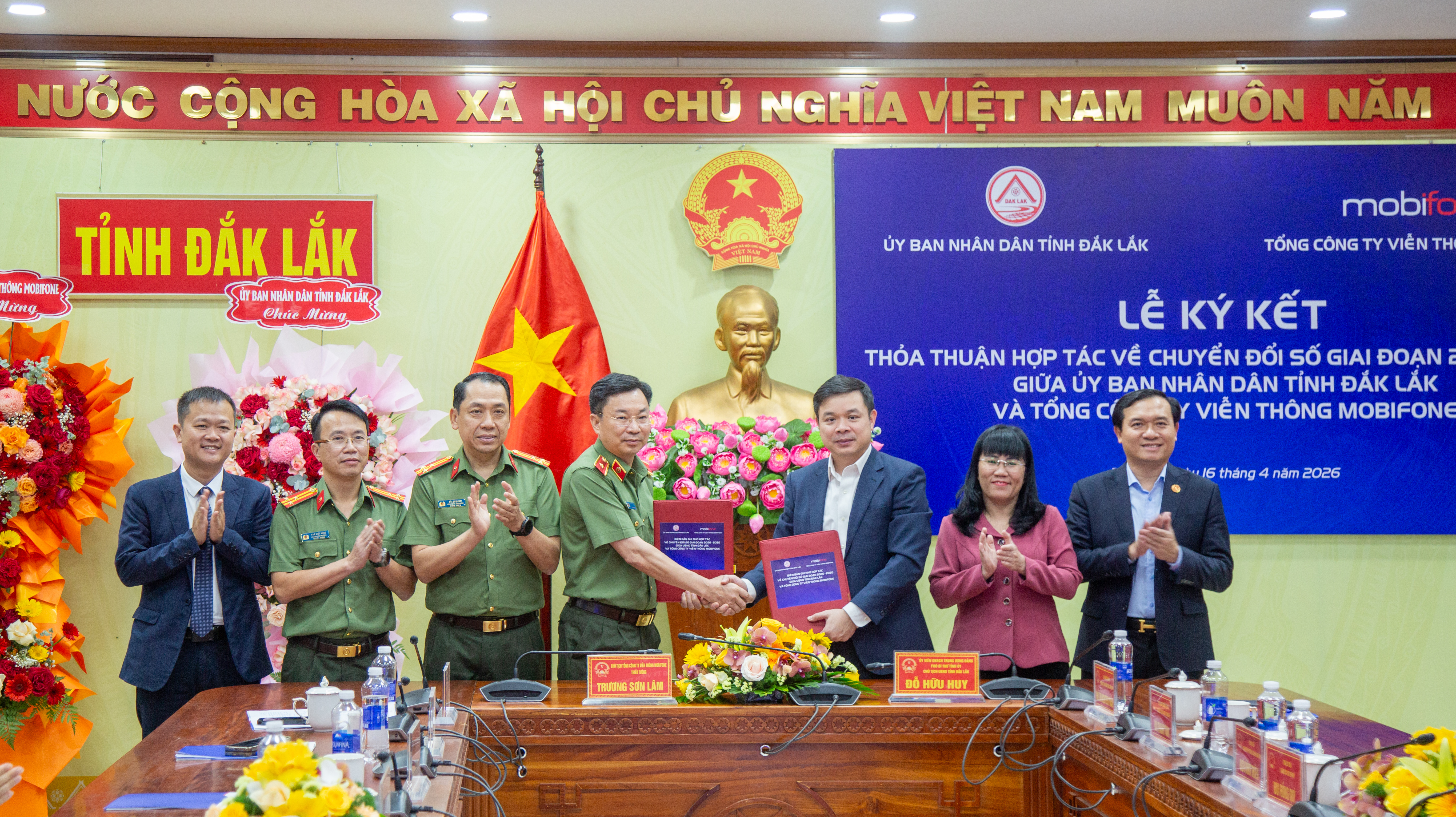 UBND tỉnh Đắk Lắk và MobiFone hợp tác thúc đẩy chuyển đổi số toàn diện