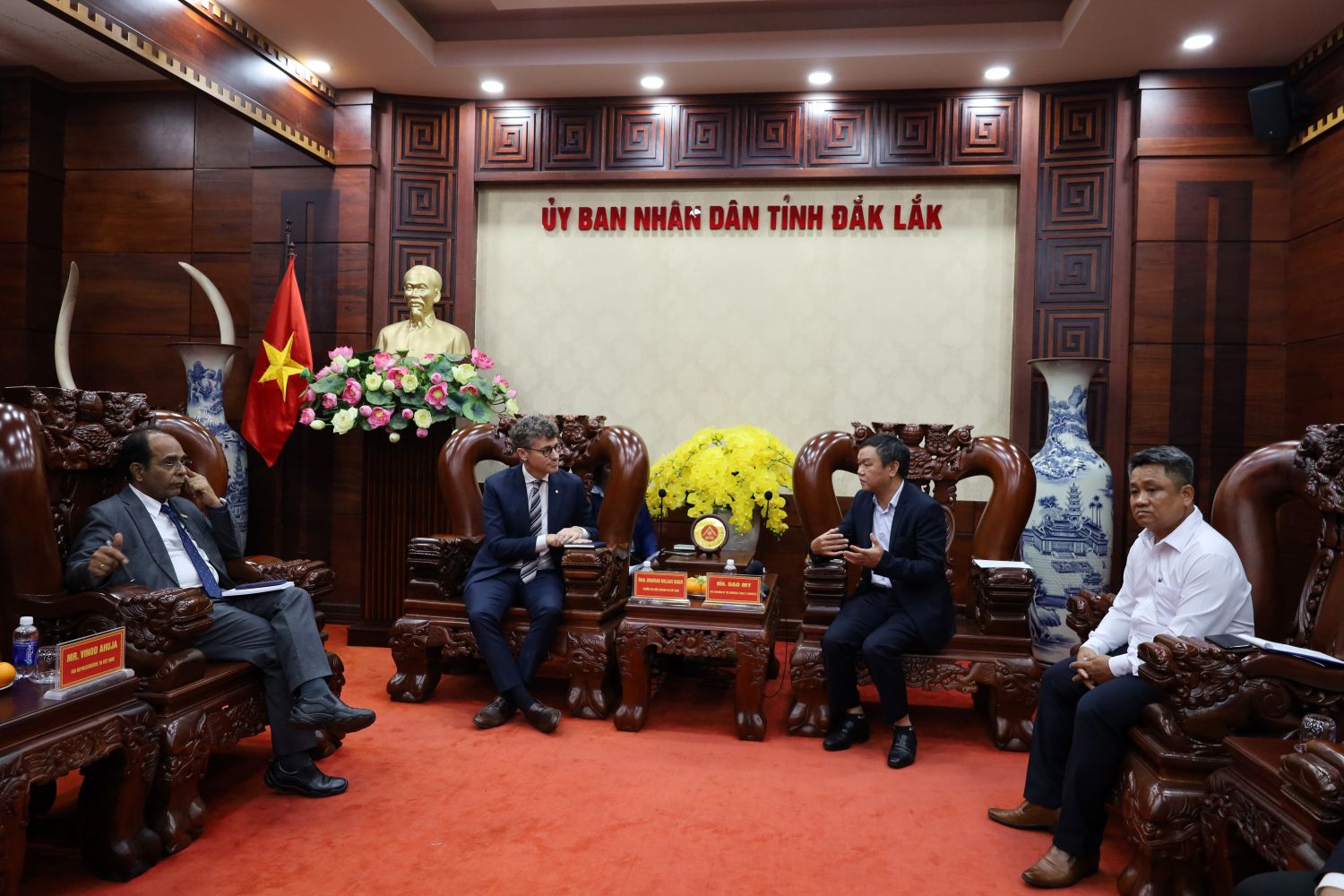 Lãnh đạo UBND tỉnh Đắk Lắk tiếp xã giao Trưởng đại diện UNESCO và FAO tại Việt Nam