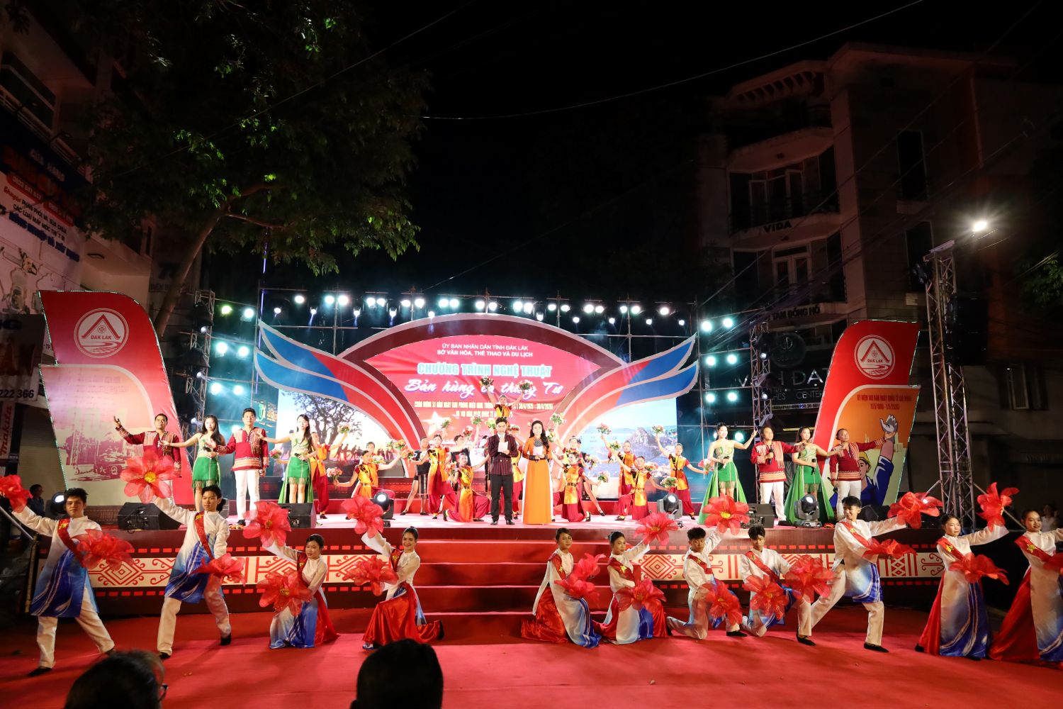 Đắk Lắk vang khúc hát tự hào “Bản hùng ca Tháng Tư”