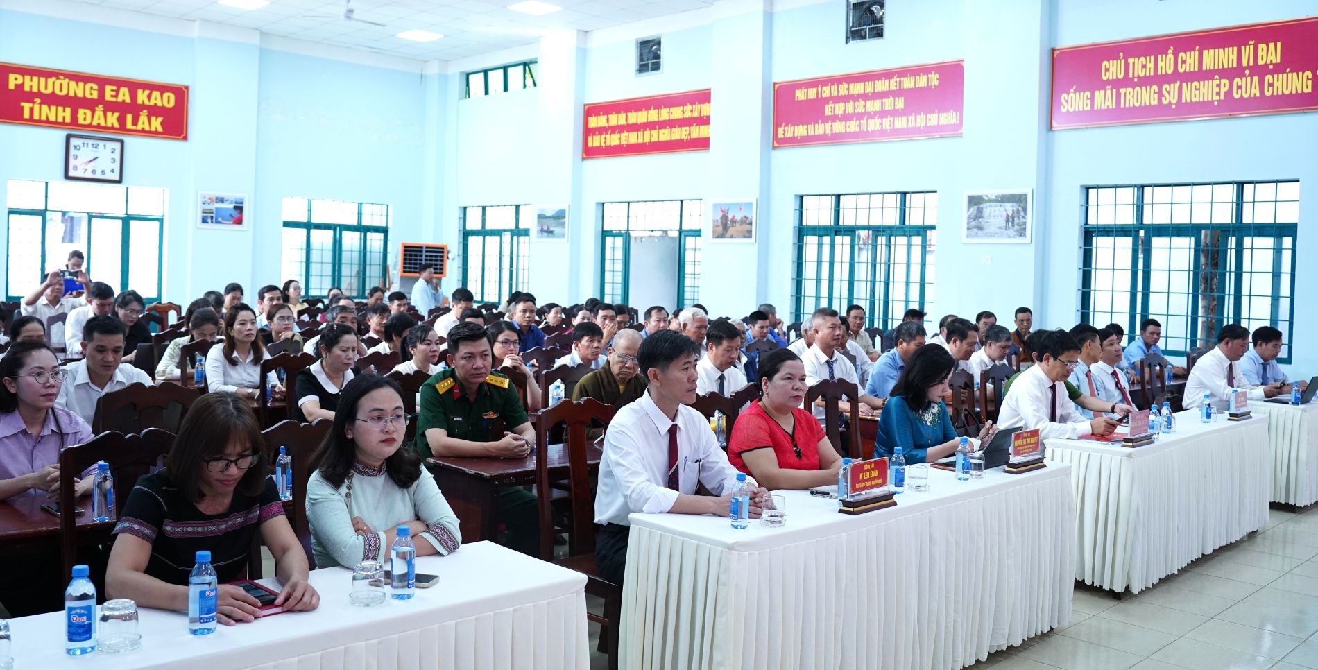 Phường Ea Kao phát động Cuộc vận động “Việc phố, việc làng, đất vàng cũng hiến” và phong trào “Tiết kiệm Búa liềm vàng”
