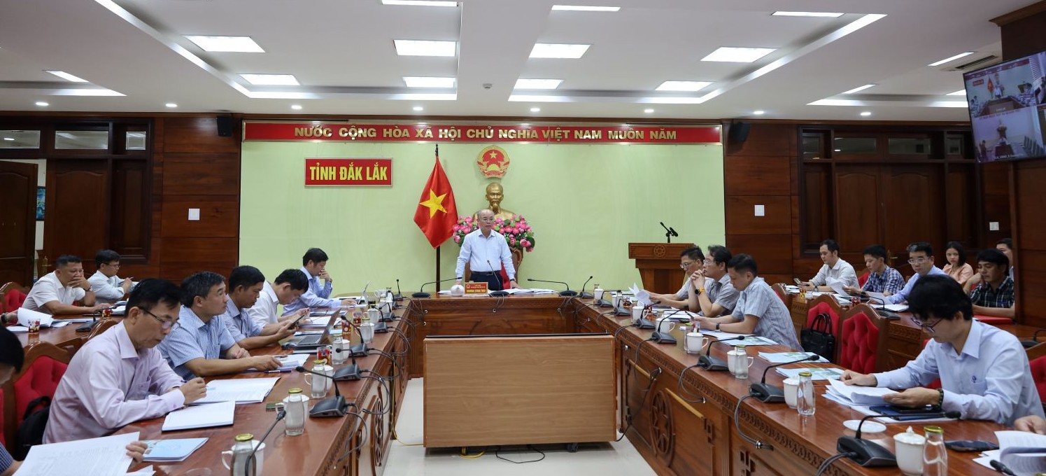 Thúc đẩy giải ngân vốn đầu tư công các dự án của Ban B: Quyết tâm chuyển mạnh từ tình trạng "vốn chờ công trình" sang "công trình chờ vốn"