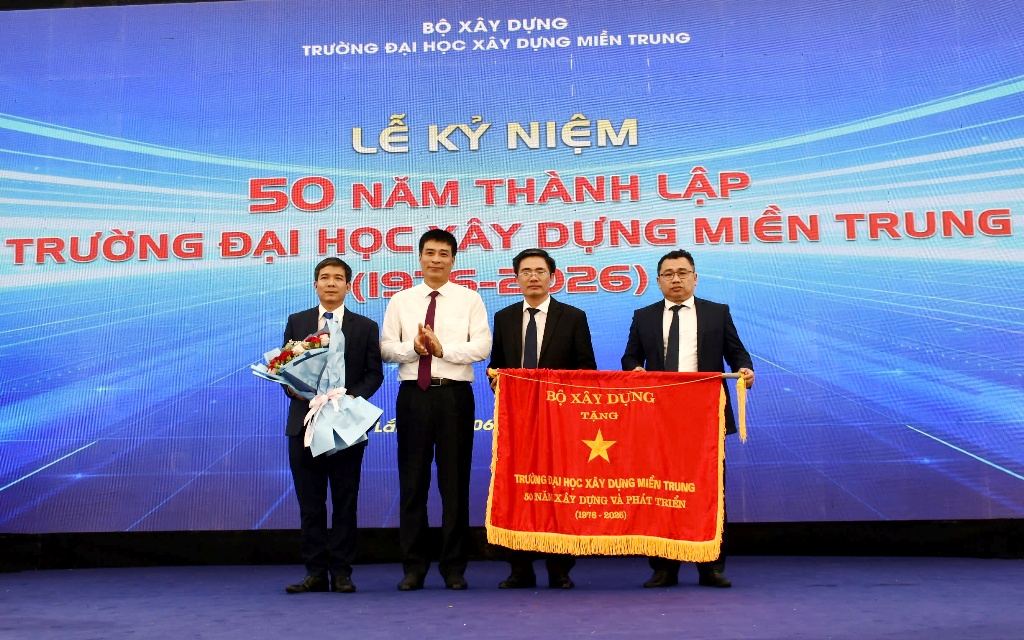 Trường Đại học Xây dựng Miền Trung kỷ niệm 50 năm thành lập