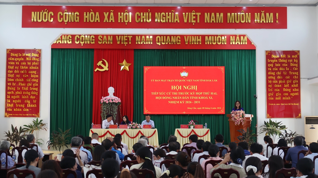 Đại biểu HĐND tỉnh tiếp xúc cử tri phường Sông Cầu trước Kỳ họp thứ Hai