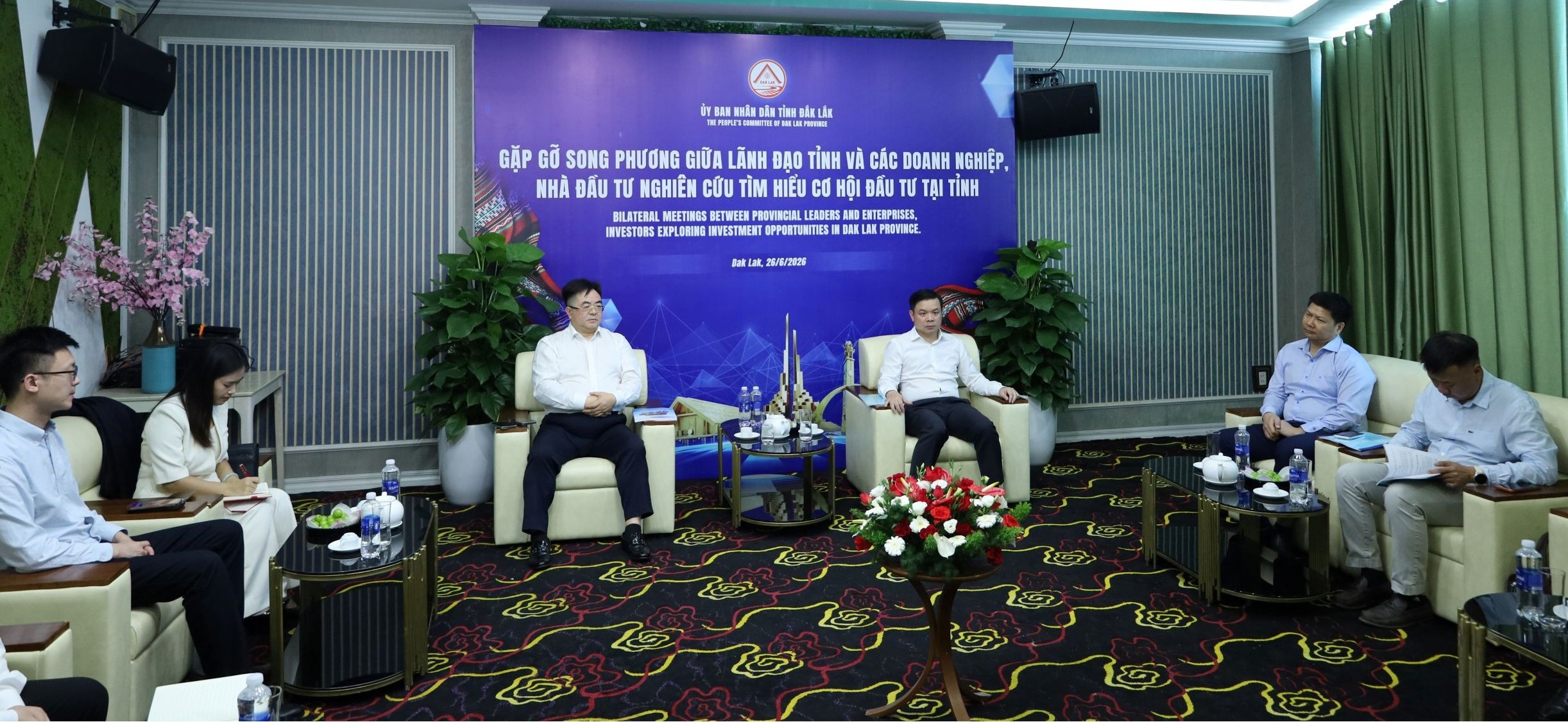 Chủ tịch UBND tỉnh Đắk Lắk Đỗ Hữu Huy làm việc với Công ty TNHH Năng lượng Hoa Nam