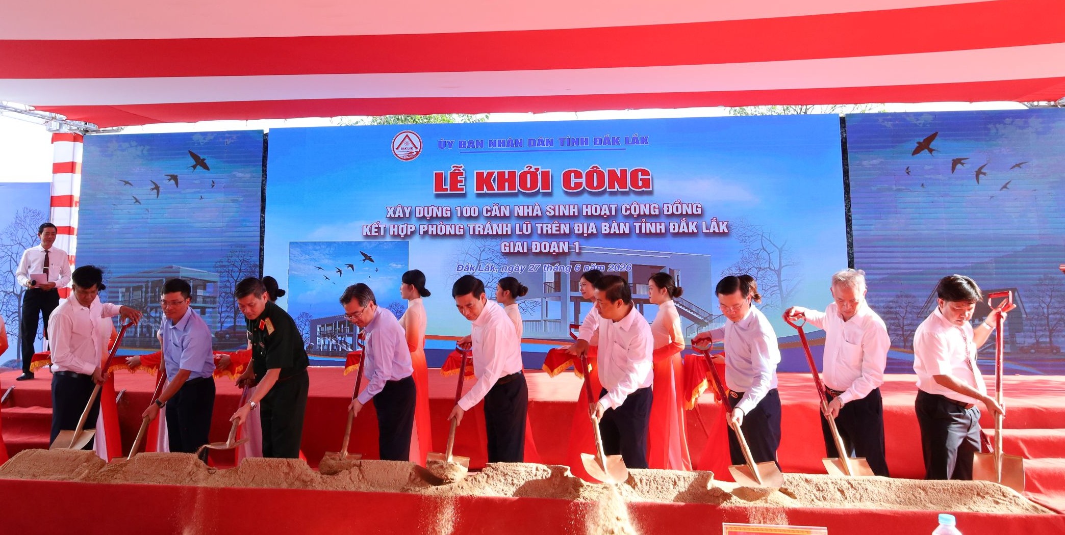 Đắk Lắk khởi công xây dựng 100 căn nhà sinh hoạt cộng đồng kết hợp phòng tránh lũ giai đoạn 1