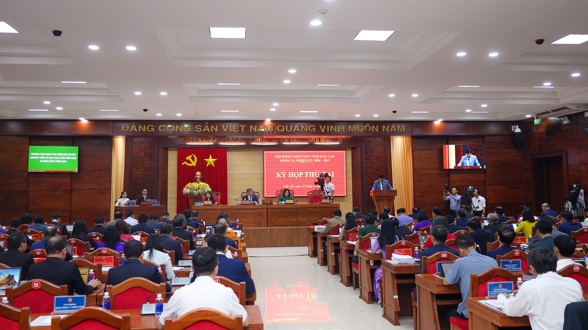 Tập trung mọi nguồn lực cho mục tiêu tăng trưởng kinh tế hai con số