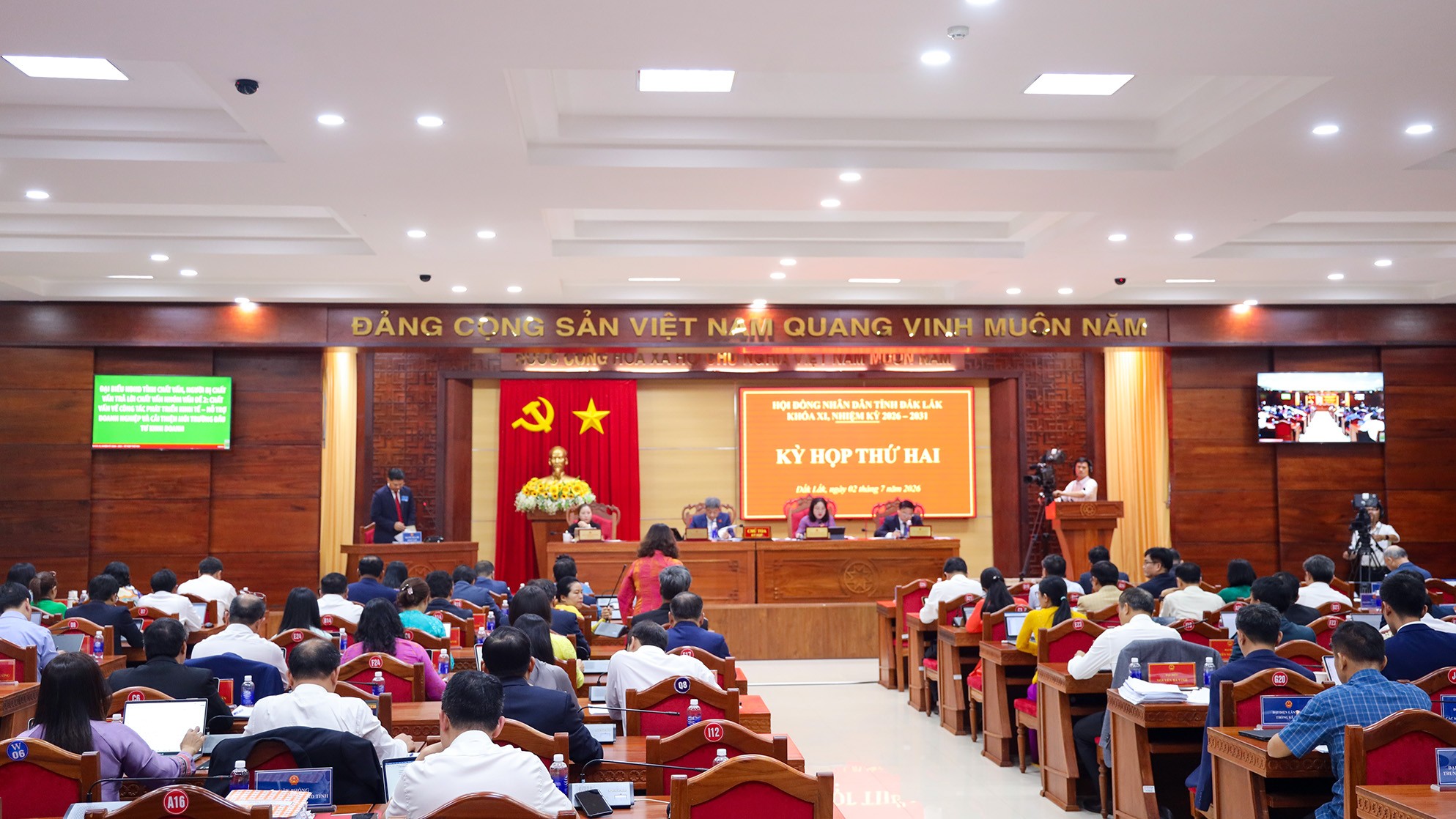 Kỳ họp thứ Hai, HĐND tỉnh Đắk Lắk khóa XI tiến hành chất vấn và trả lời chất vấn