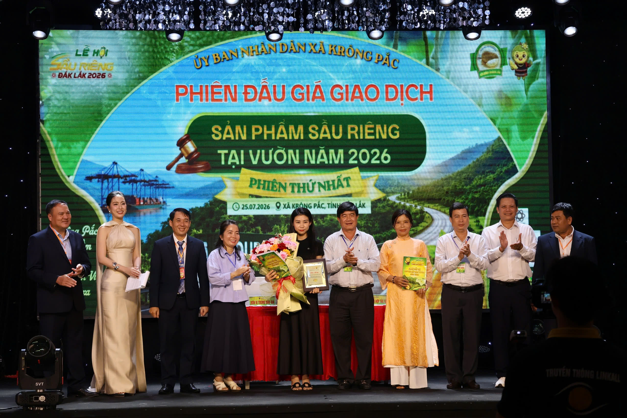 Đắk Lắk lần đầu đấu giá thành công lô sầu riêng gần 24 tỷ đồng