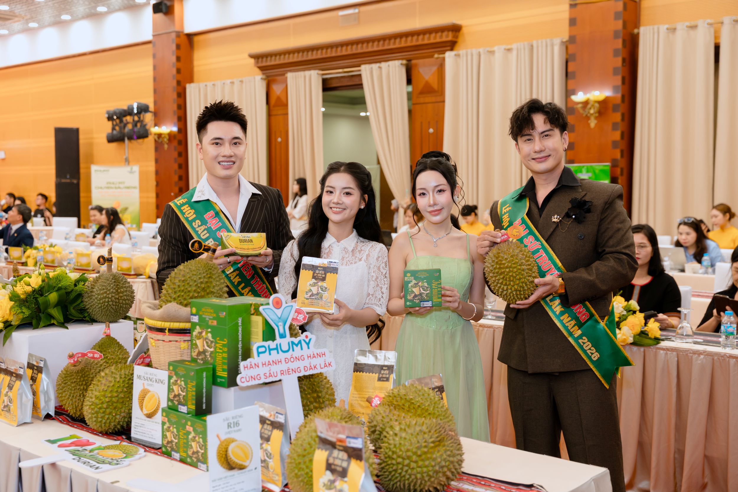 Khẩn trương hoàn thiện các phần việc, bảo đảm tiến độ tổ chức Lễ hội Sầu riêng Đắk Lắk năm 2026