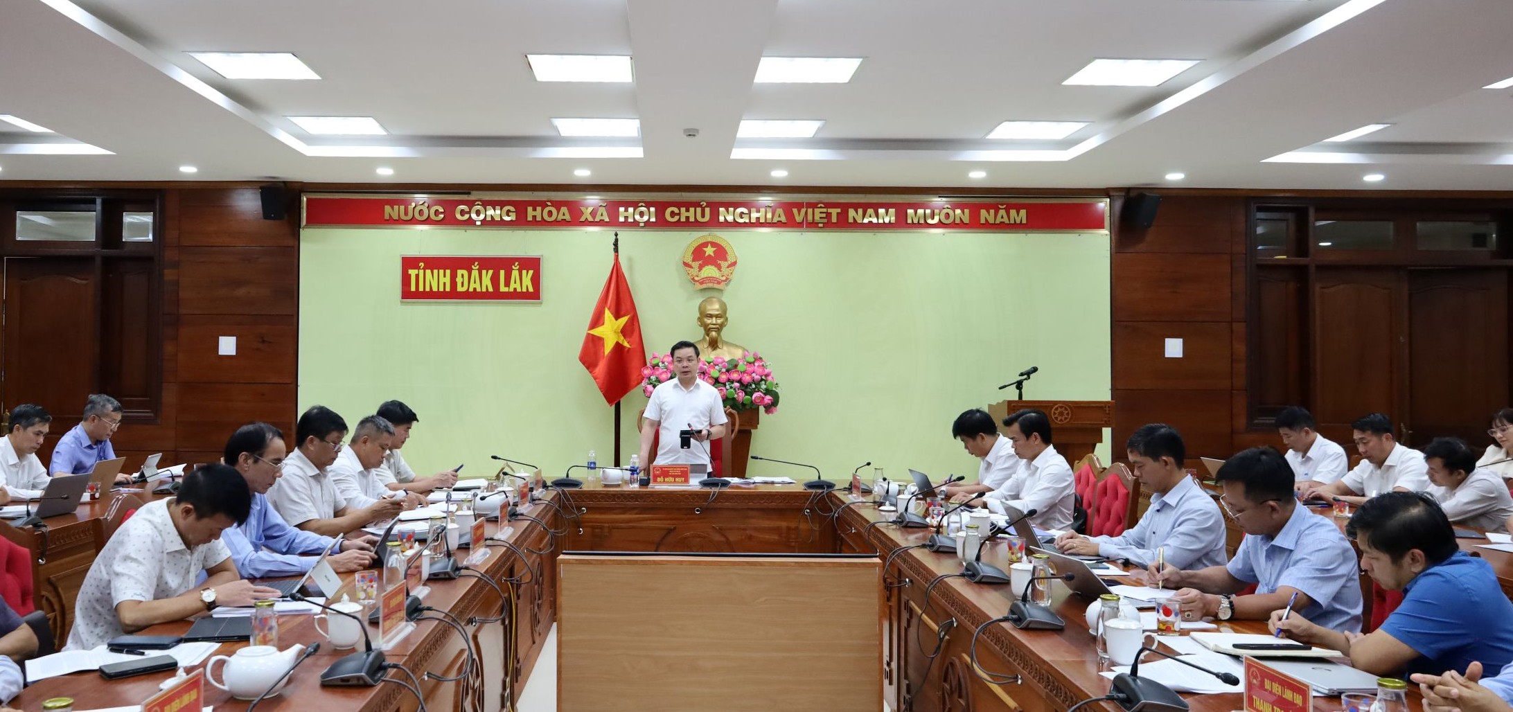 Chủ tịch UBND tỉnh Đỗ Hữu Huy: Ngành nông nghiệp cần chuyển mạnh từ tư duy quản lý “sản lượng” sang  “gia tăng giá trị”