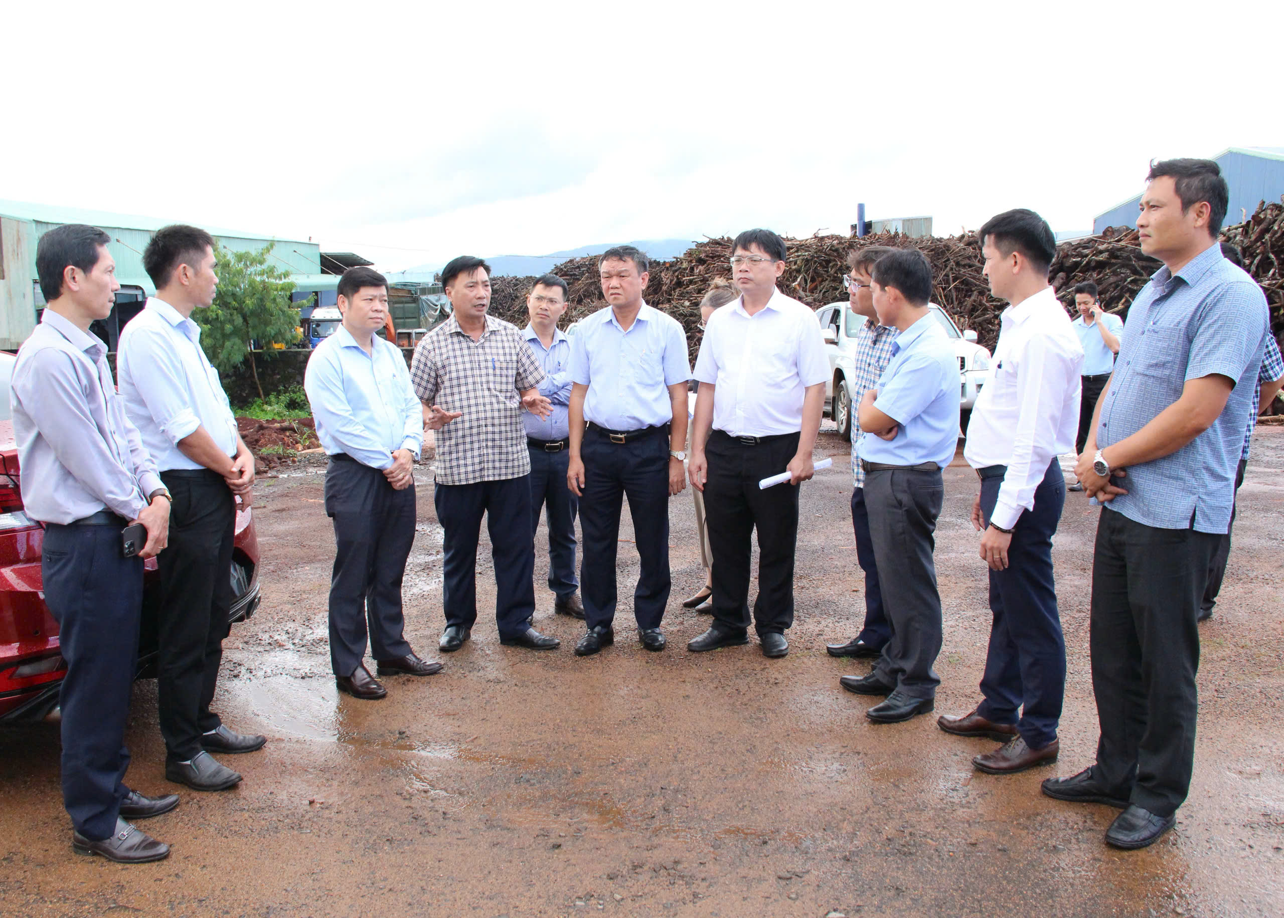 Phó Chủ tịch UBND tỉnh Đào Mỹ yêu cầu rà soát toàn diện hoạt động Cụm công nghiệp Ea Ral