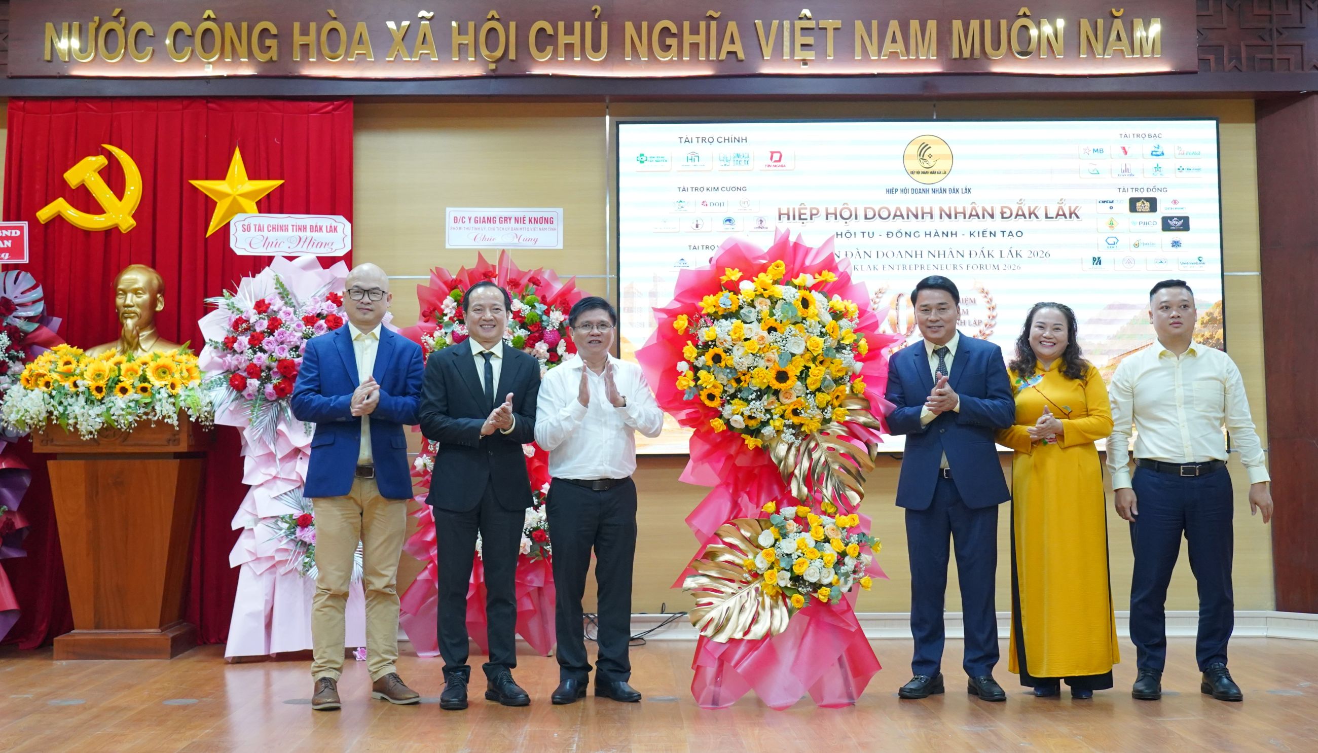 Hiệp hội Doanh nhân Đắk Lắk kỷ niệm 01 năm thành lập
