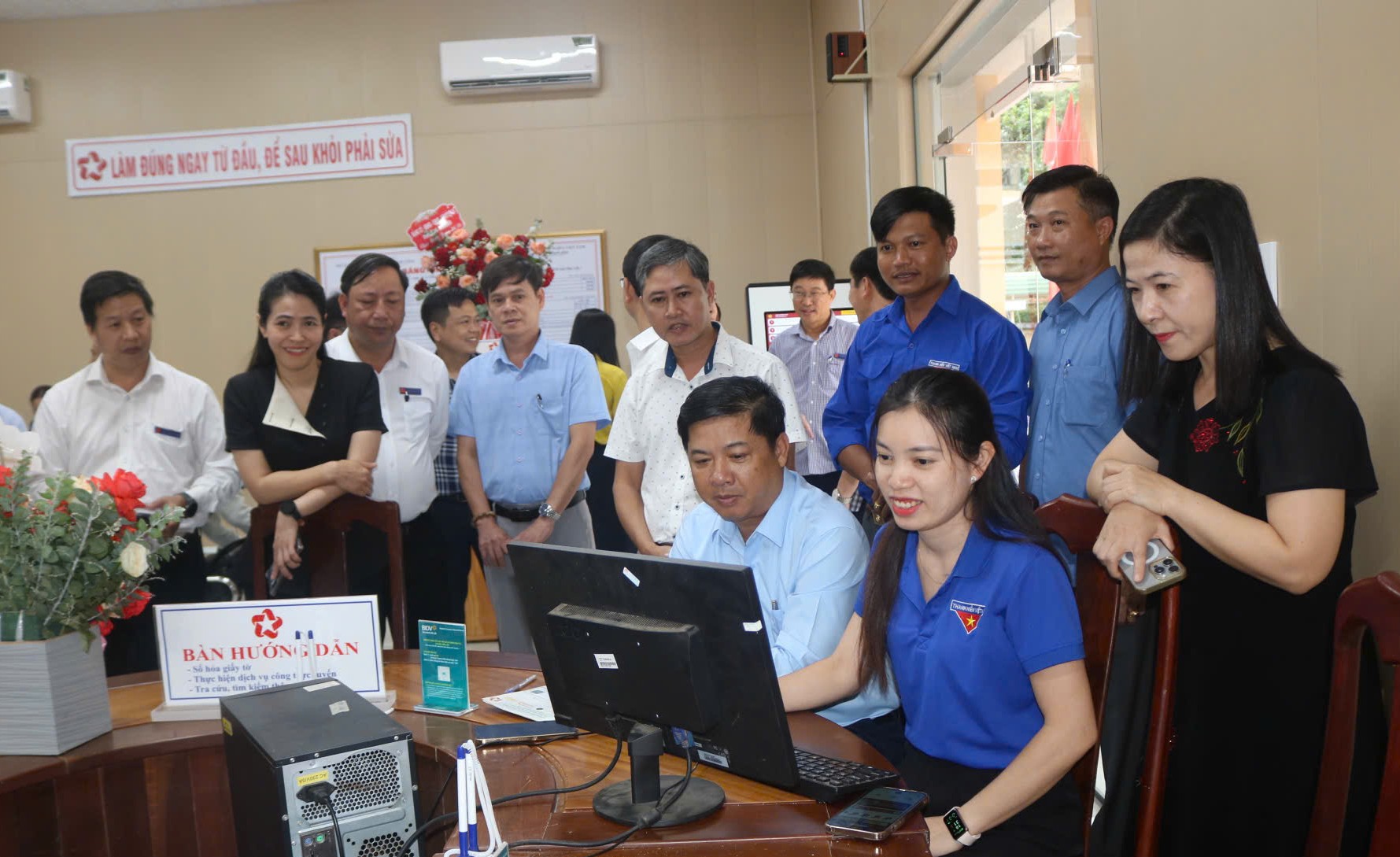Đưa kỹ năng số thành tiêu chuẩn bắt buộc, lấy hiệu quả công việc làm thước đo đánh giá đội ngũ cán bộ, công chức