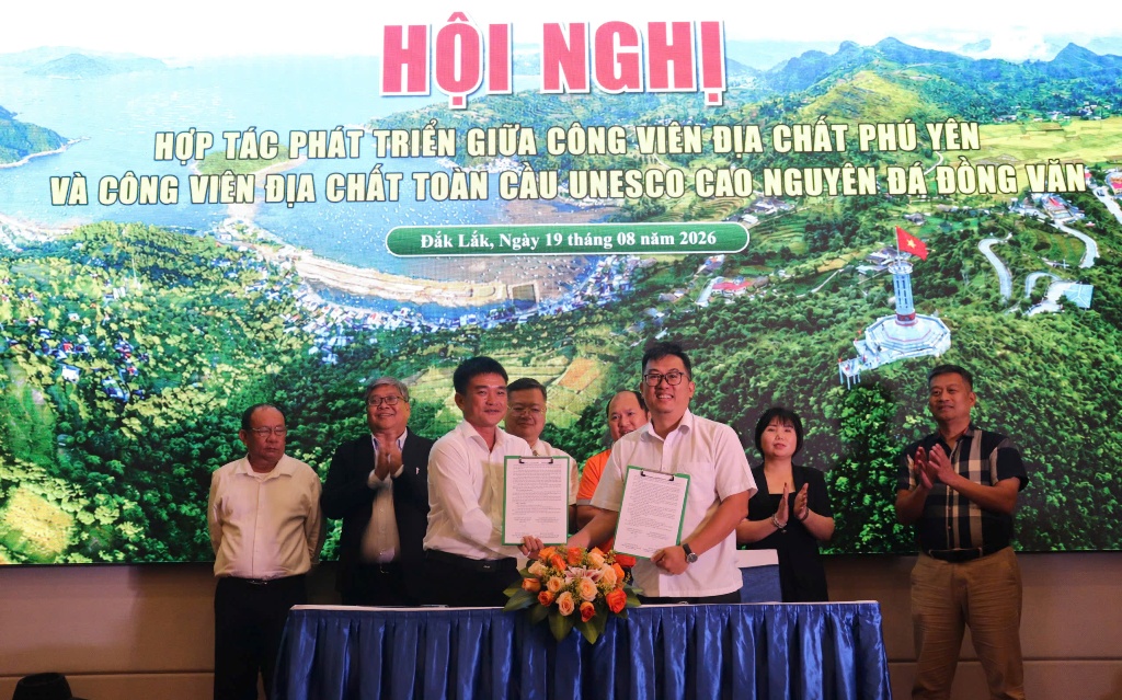 Hội nghị hợp tác phát triển giữa Công viên địa chất Phú Yên và Công viên địa chất toàn cầu UNESCO Cao nguyên đá Đồng Văn