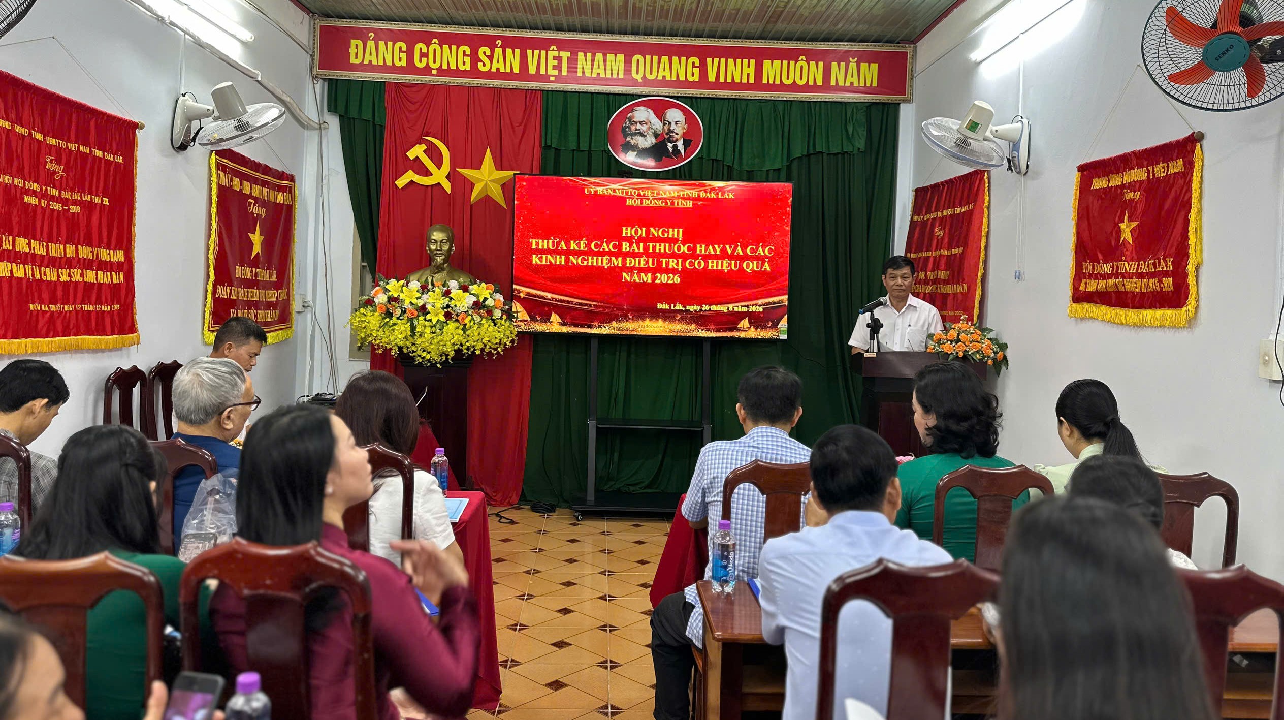 Thừa kế và phát huy giá trị các bài thuốc Đông y quý trong chăm sóc sức khỏe nhân dân