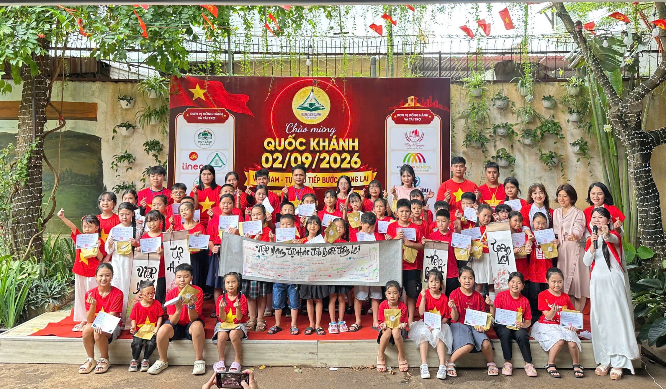 Sân chơi ý nghĩa cho thiếu nhi dịp Tết Độc lập tại Đường Sách Cà phê Buôn Ma Thuột