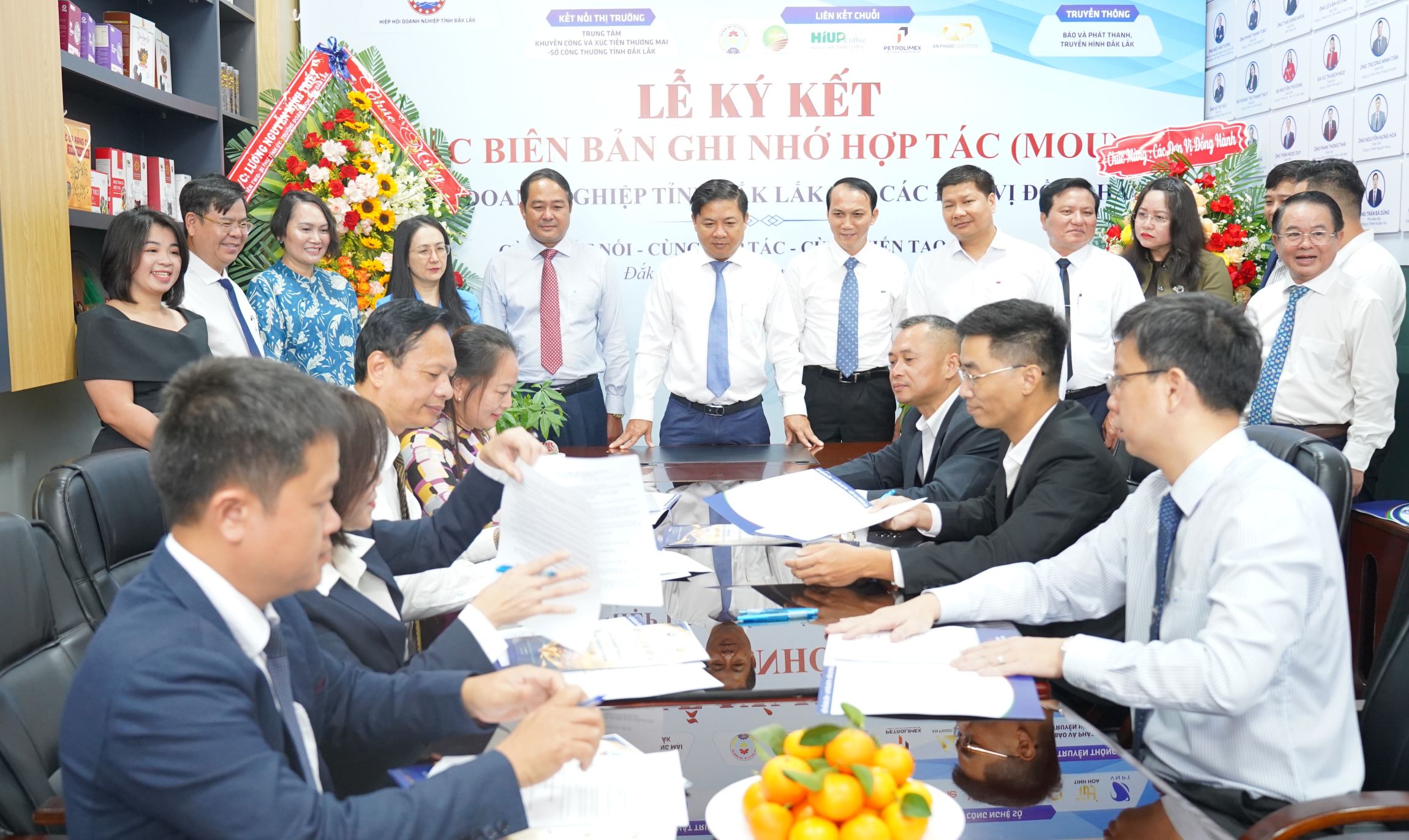 Hiệp hội Doanh nghiệp tỉnh Đắk Lắk ký kết hợp tác với các đơn vị