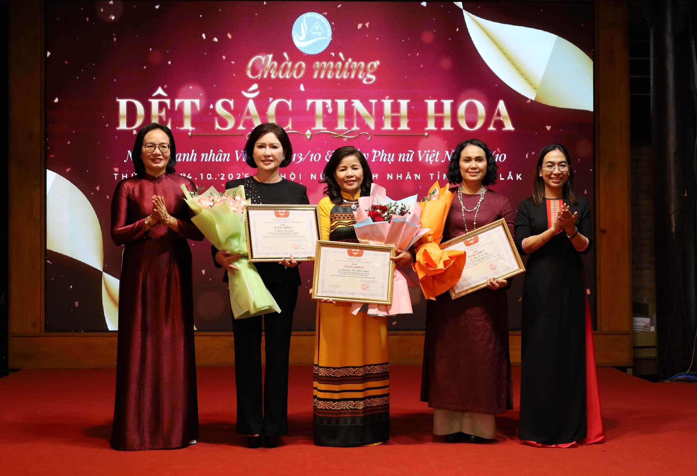 Sôi nổi ngày hội “Dệt sắc tinh hoa” của nữ doanh nhân Đắk Lắk