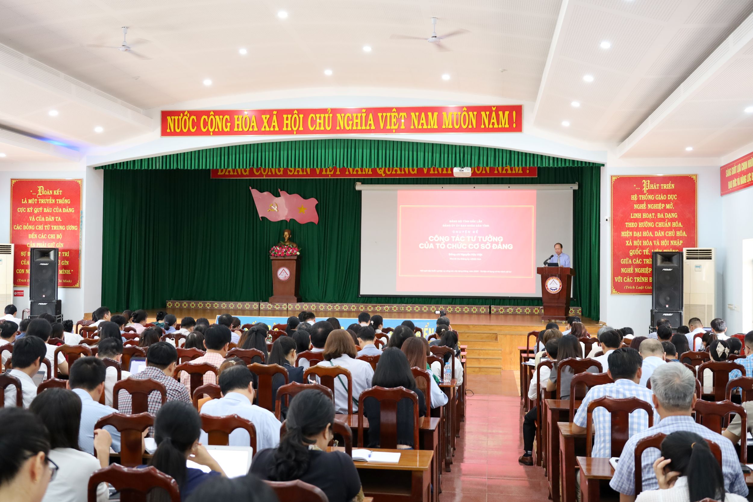 Đảng ủy UBND tỉnh tập huấn nghiệp vụ công tác xây dựng Đảng năm 2026