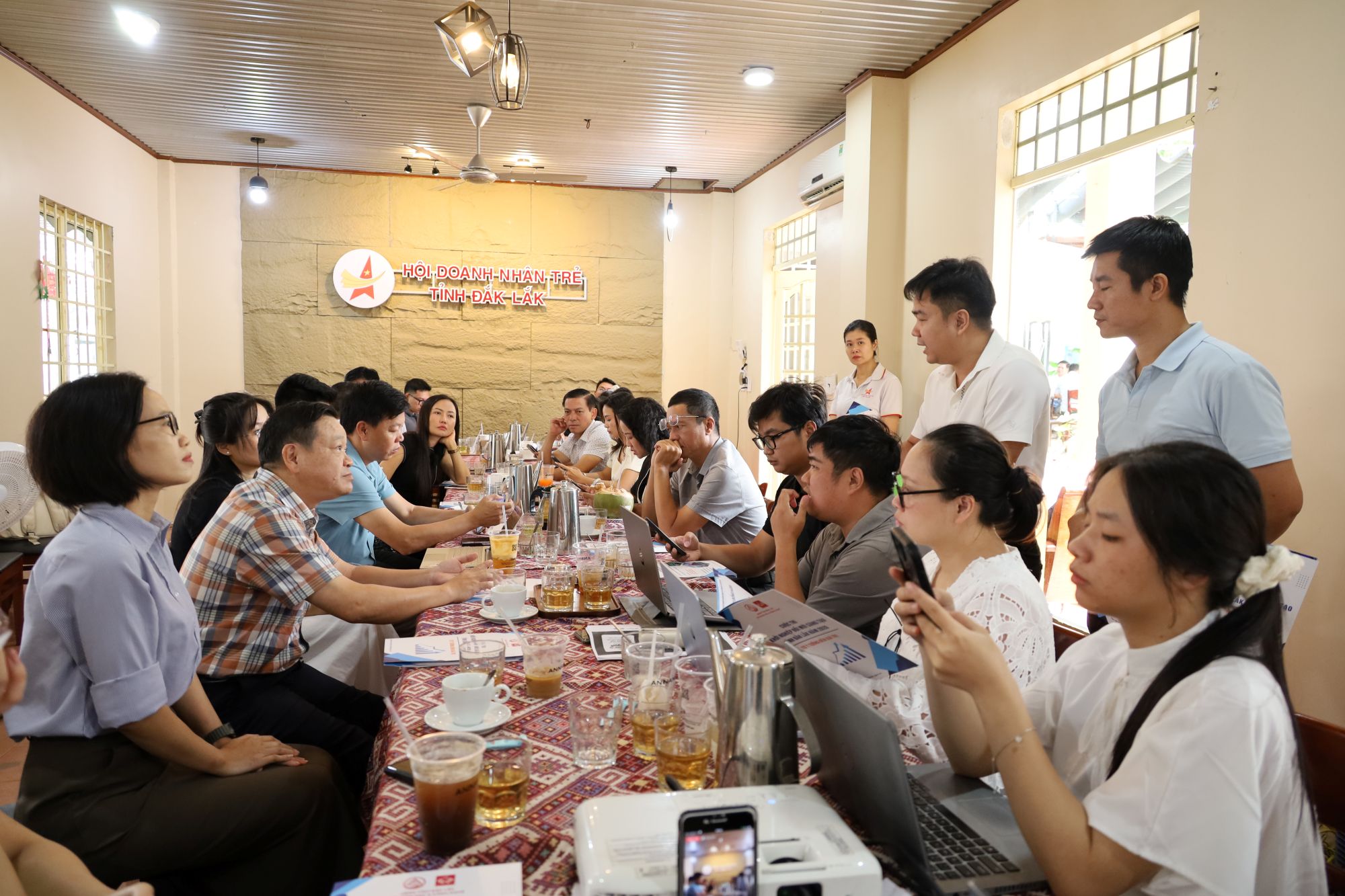 Thúc đẩy ứng dụng AI và lan tỏa phong trào đổi mới sáng tạo trong doanh nghiệp trẻ